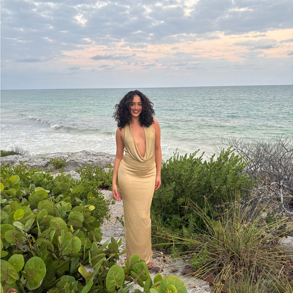 Meet your Posher, Kitsia